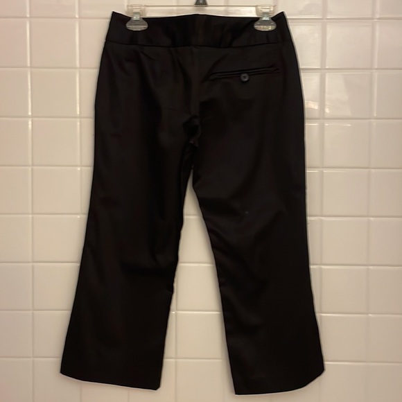 NWT Guess Jeans capri size 26, color black. 2 front pockets and 1 back pocket - Picture 5 of 17